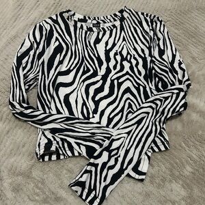 SHEIN Black and White Zebra Pattern Long Sleeve Top